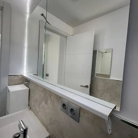 Дом отдыха Carihuela Playa 5 Holidays - *